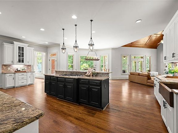5th image of 485 Arcaro Dr