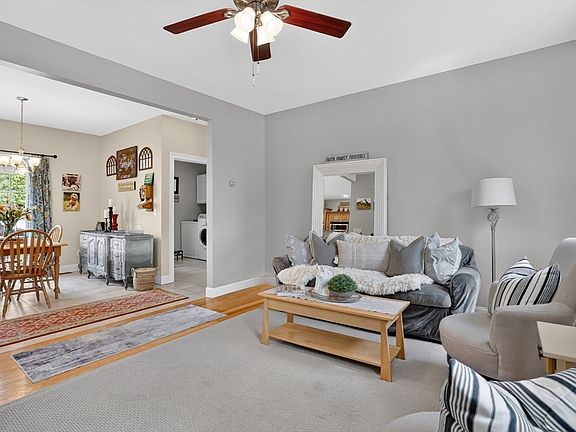 5th image of 45 Pomeroy Meadow Rd