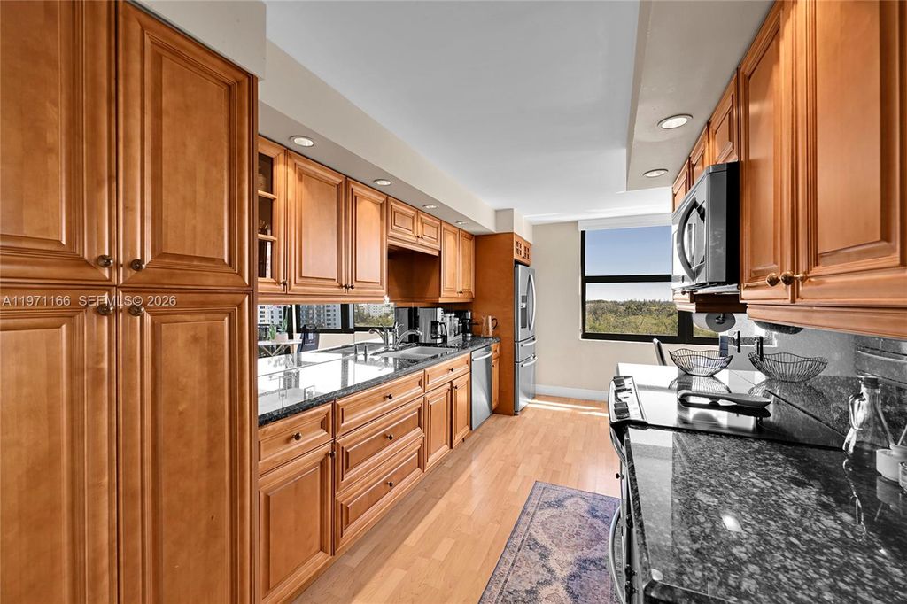 936 Intracoastal Dr APT 9H, Fort Lauderdale, FL - View 6