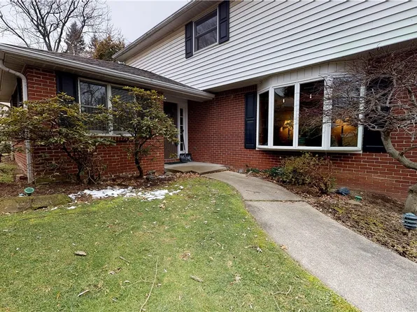 112 Tynewood Dr, Turtle Creek, PA 15145
