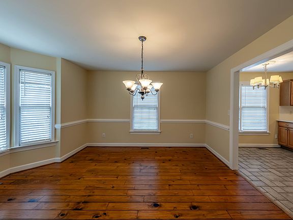 5th image of 2204 Palisade Ct
