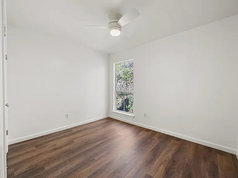 6821 Old Quarry Ln — Photo 24
