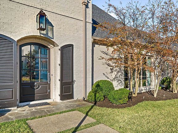3rd image of 6764 Chesley Ln