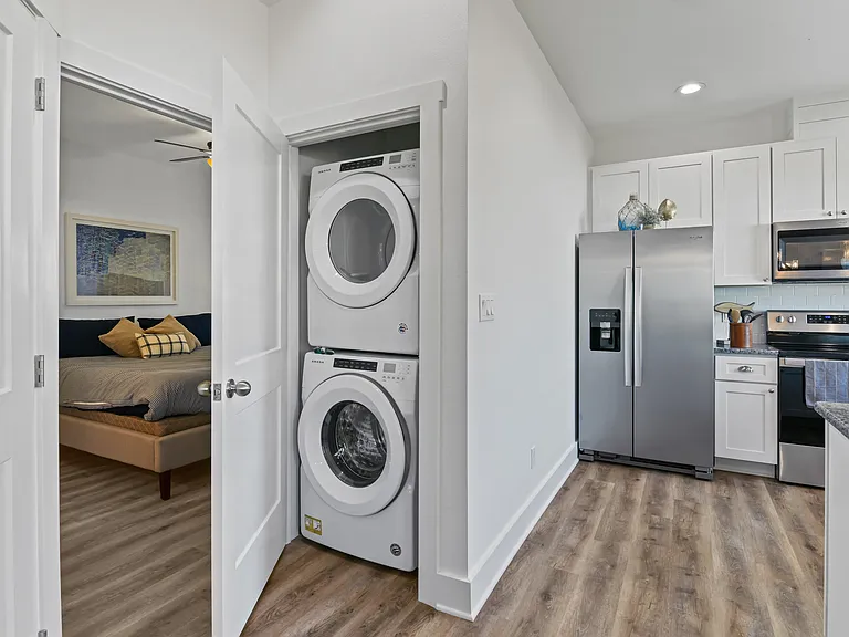 301 Rustic Oak Ln — Photo 8
