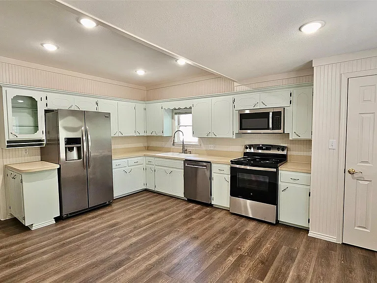 205 S Granger St — Photo 10