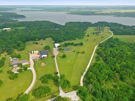 2nd image of 465 Emberson Ranch Rd