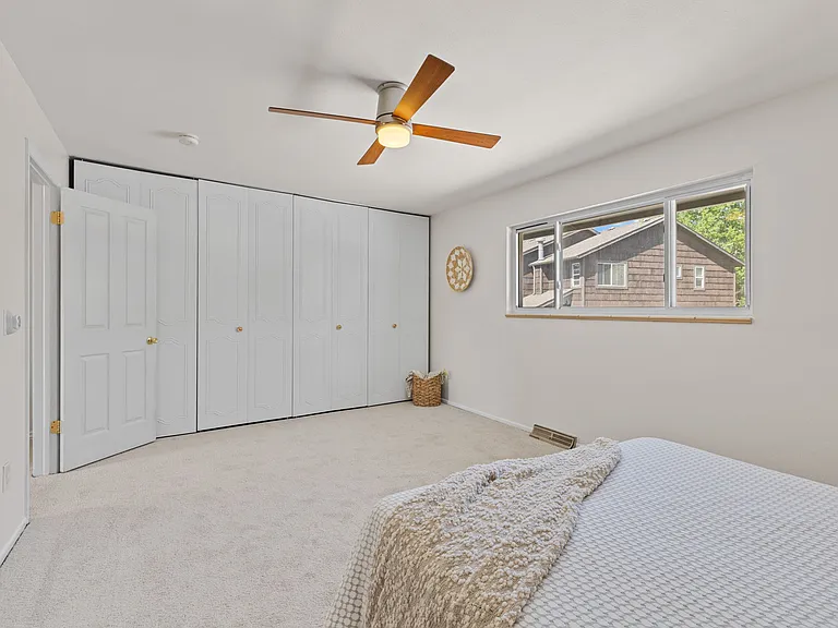 2666 Sherwood Cir — Photo 44