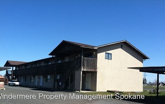 2nd image of 1522 S Lawson St #17