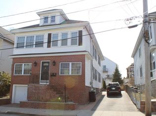 74 Ten Hills Rd #A, Somerville, MA 02145