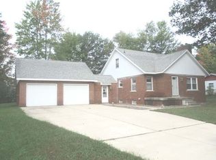 8830 N Circle East Dr, Farwell, MI 48622