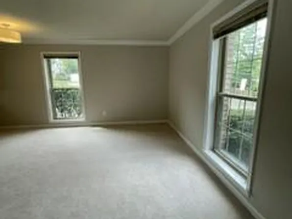3123 Patrick Henry Dr APT 311, Falls Church, VA 22044