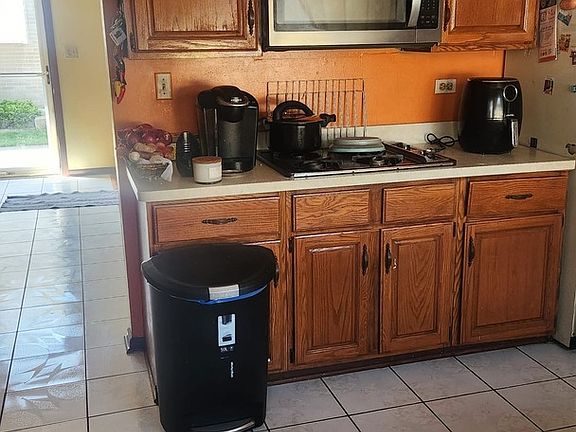 5th image of 231 Lincoln Ln