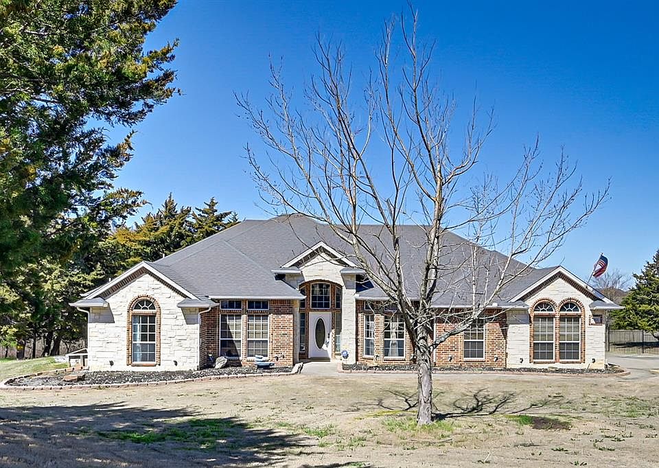 1st image of 2811 Jaes Ct
