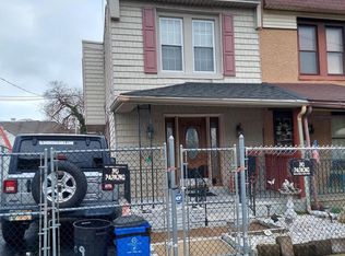 4809 Knorr St, Philadelphia, PA 19135