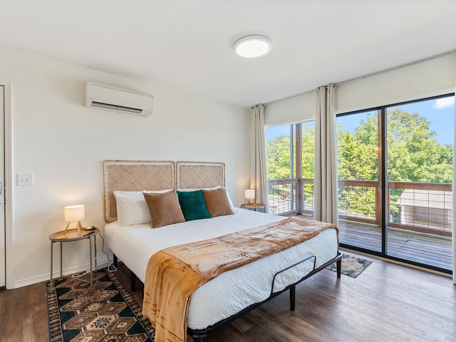 2 bed, 1545 sqft, $3,000 — Photo 4