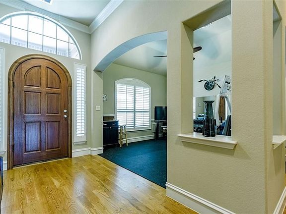 3rd image of 837 Hidden Springs Ct