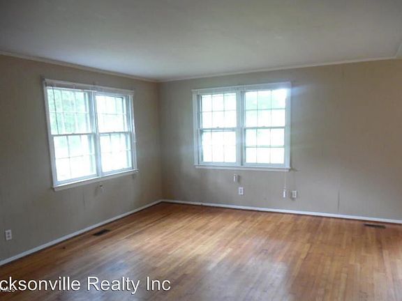 2nd image of 413 Seminole Trl