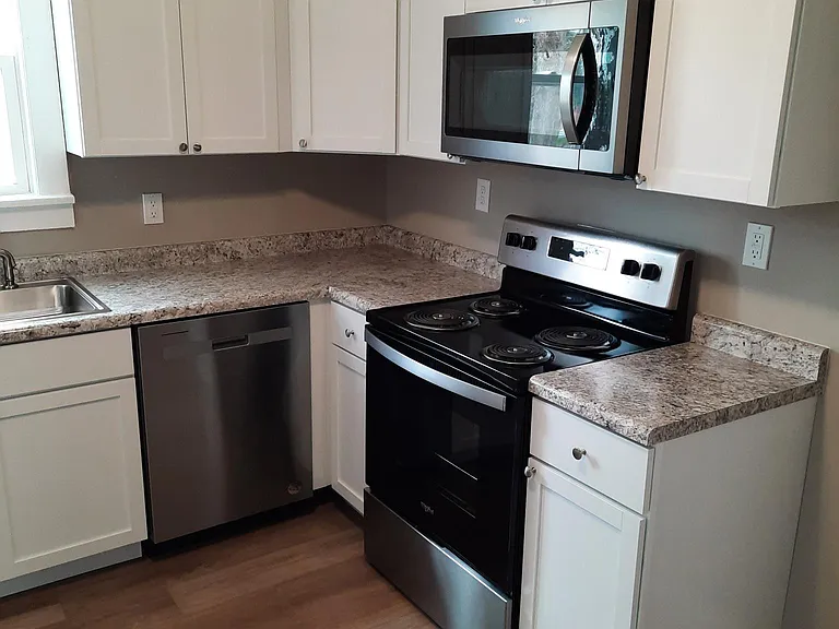 341 Park Ave #5 — Photo 19