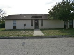 132 Mariposa Dr, Del Rio, TX 78840