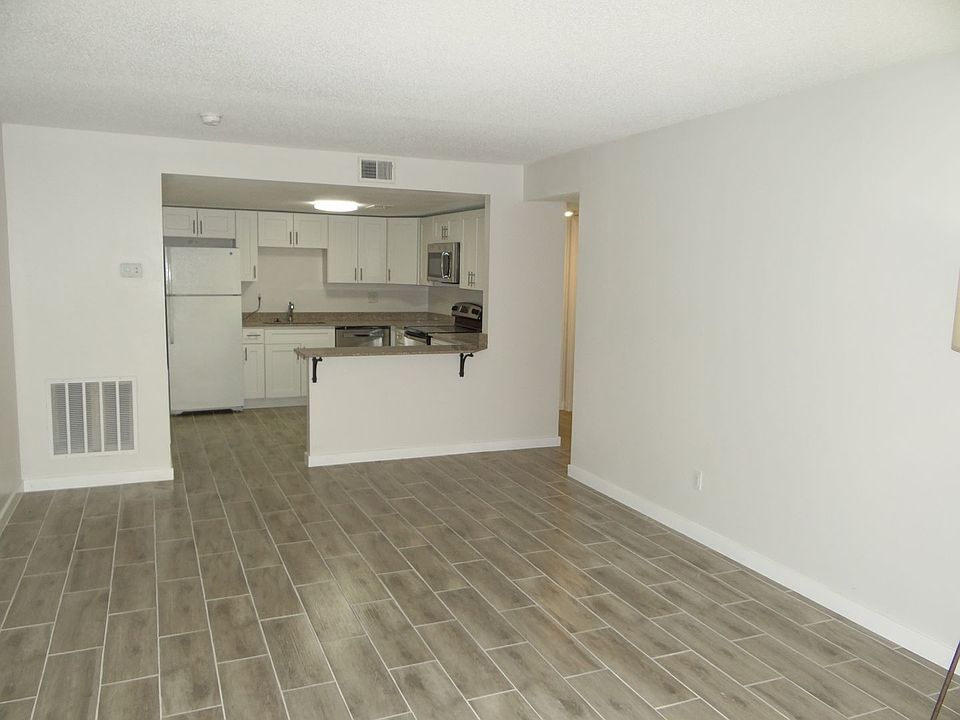 1st image of 7521 Dolonita Dr