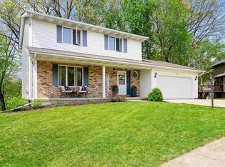 6229 N Teal Wood Cir, Peoria, IL 61615