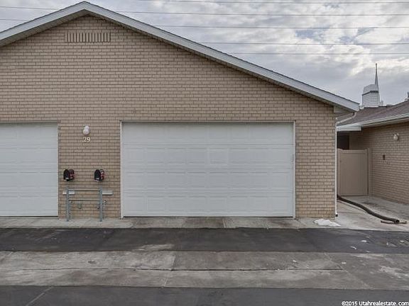 3rd image of 1504 W Cornerstone Dr