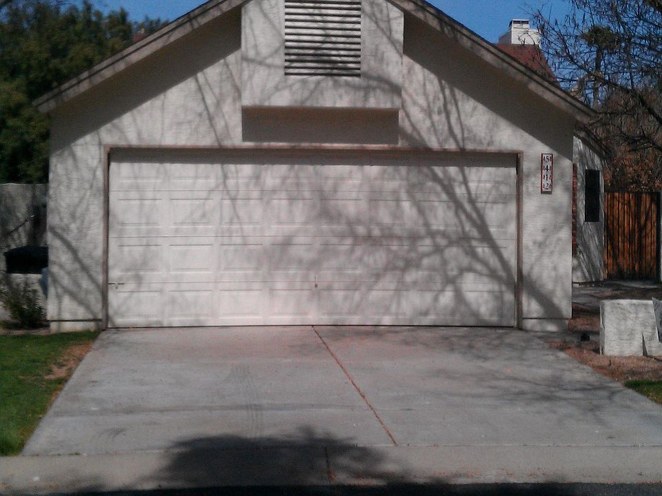 Front: Has been repainted in