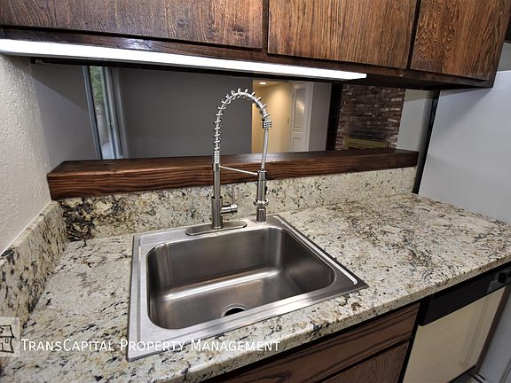 2nd image of 515 18th St #1