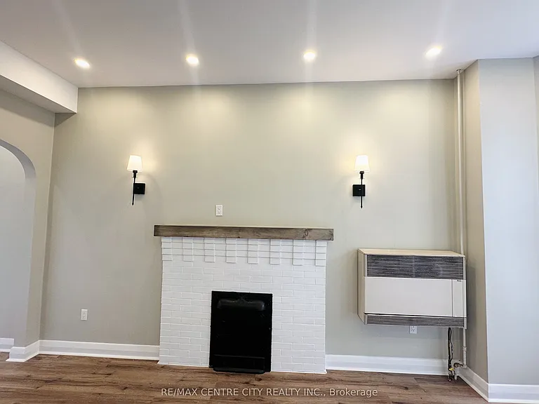 81 Curtis St #1 — Photo 5
