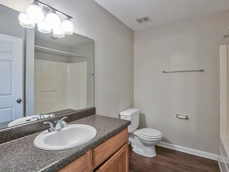 990 W Brevard St — Photo 15