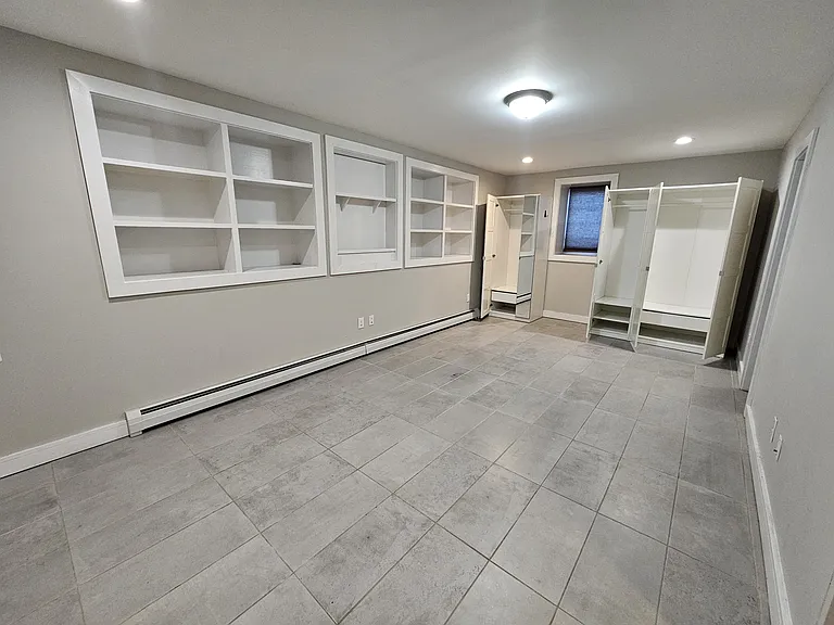 1677 State St #1B — Photo 8