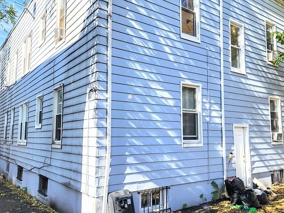 4th image of 256-258 Munn Ave Unit 4