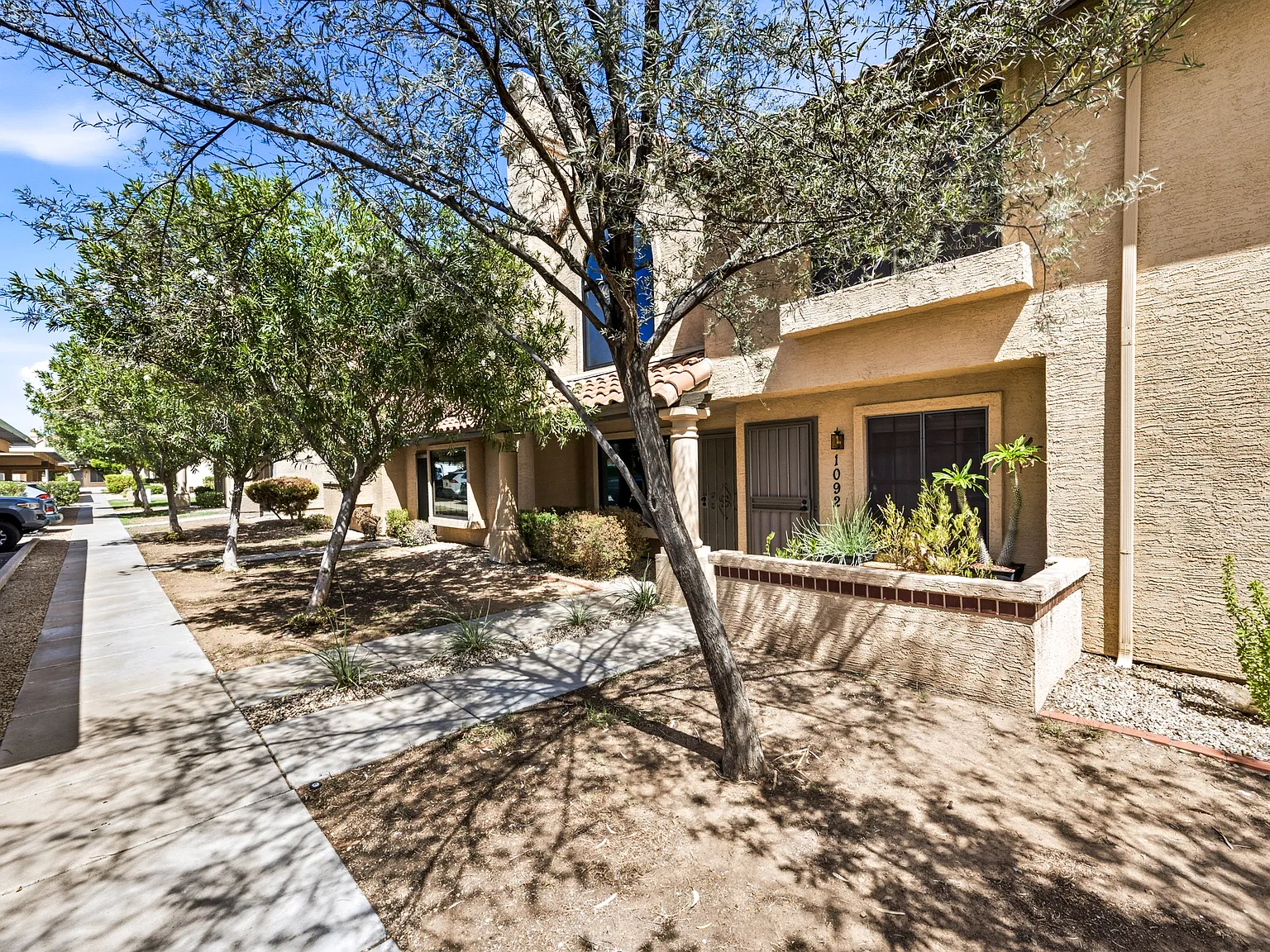 2 bed, 1088 sqft, $1,895 — Photo 3