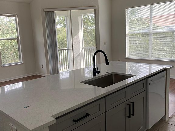 3rd image of 2718 Maitland Crossing Way