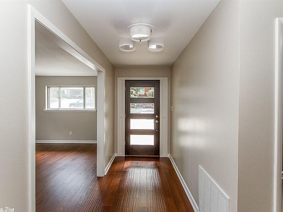3rd image of 1200 Mellon St