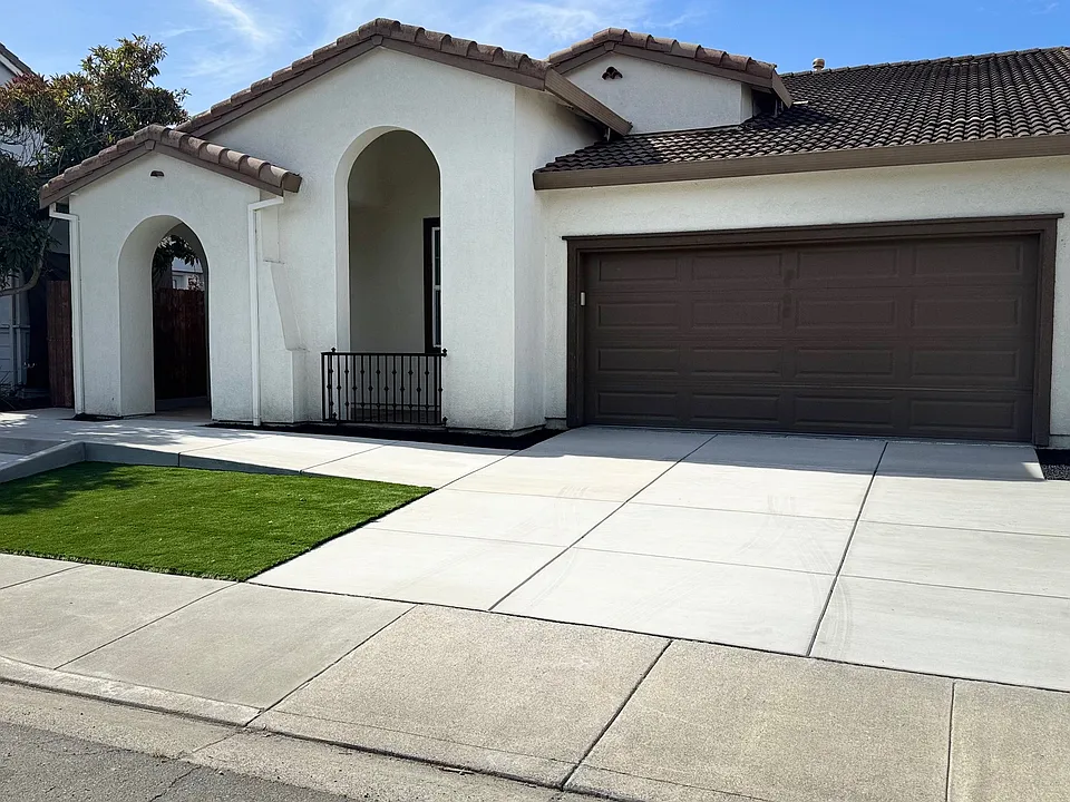 59 Toscana Dr