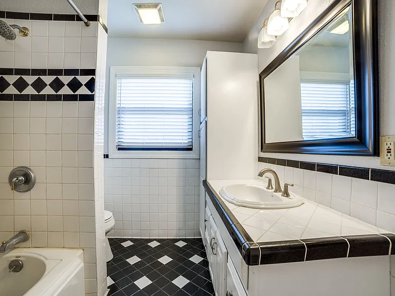 244 Halcyon Pl — Photo 19