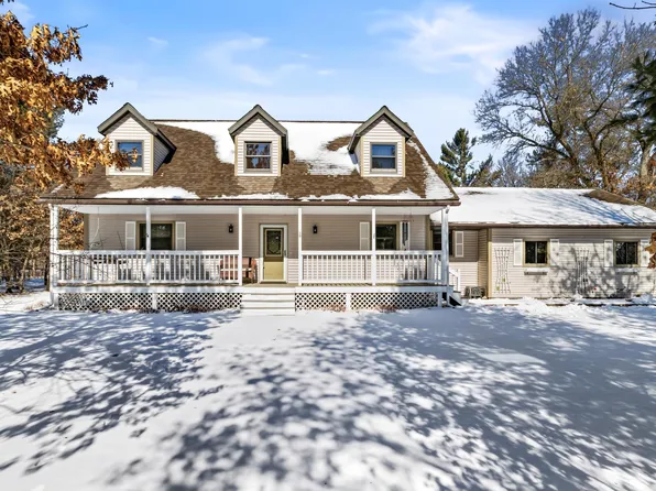 S8322 Oriole Dr, Eau Claire, WI 54701