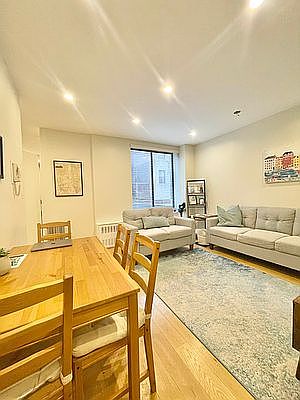 2nd image of 112 E 40th St #3