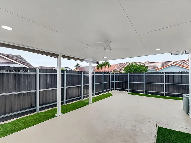 4530 SW 143rd Pl — Photo 17