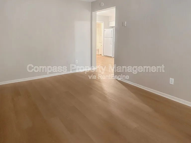 Lakewood Apartments — Photo 19
