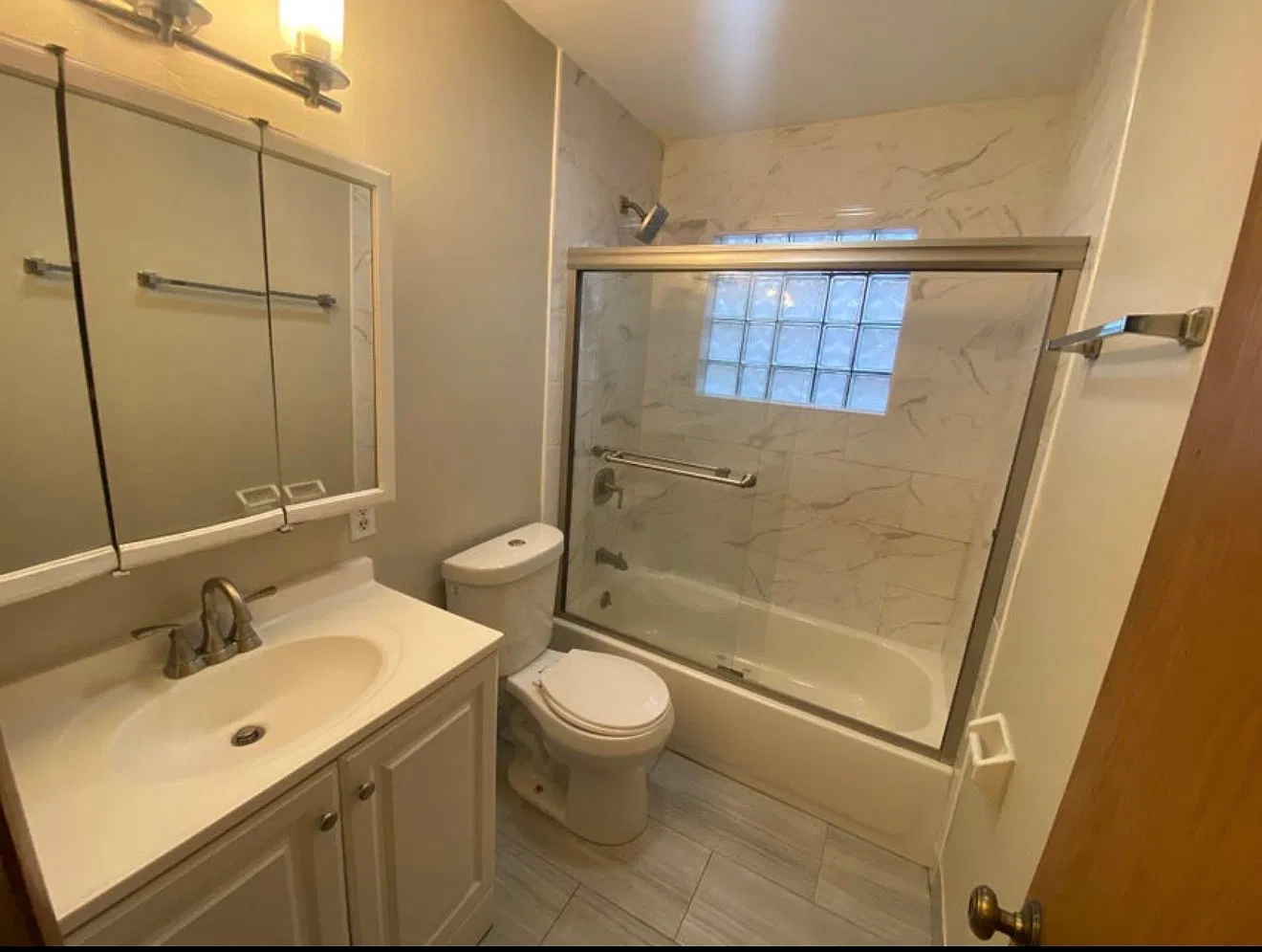 3 bed, 1110 sqft, $1,525 — Photo 4