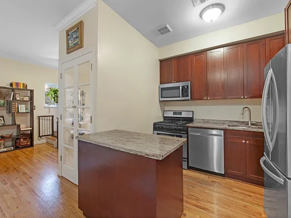 346 E 7th St Unit 338B, Brooklyn, NY 11218