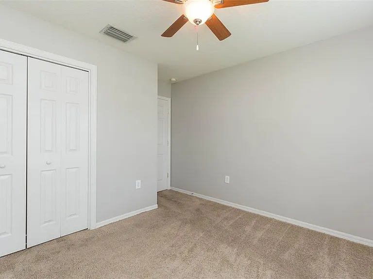4550 Roundview Ct — Photo 24