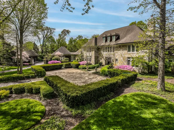 421 Springwood Dr, Carmel, IN 46032