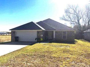 13 7th St, Greenbrier, AR 72058