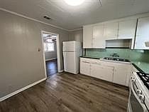 4th image of 1525 James St