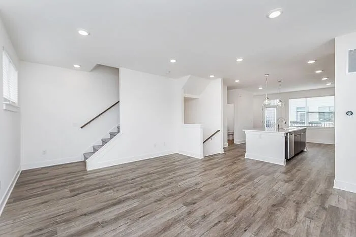 1813 Livery Way — Photo 12