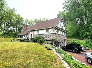 62 Bishop Rd, Pottstown, PA 19465