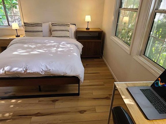 Newly Remodeled, brand new hardwood floors, windows, cordless blackout shades, lamps, High-Quality Mattress, New Desk, Chair, Large closet